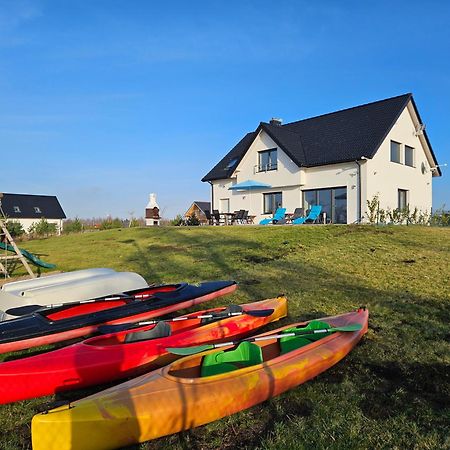 Villa Koprowo - Mit Direktem Seezugang, Sauna & Whirlpool Zastan Exterior photo
